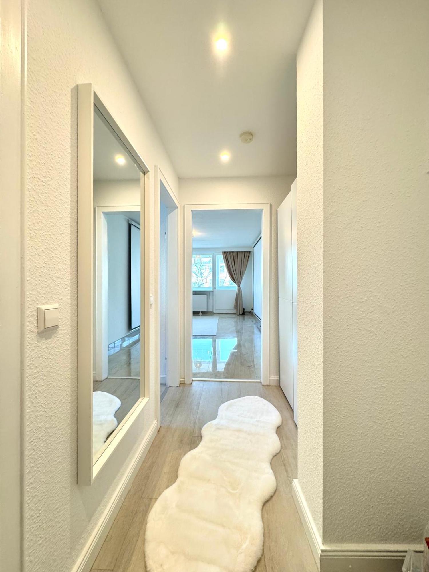 Regency - Exklusive Zentrale 45m2 Mit Balkon, Wifi Und Netflix *